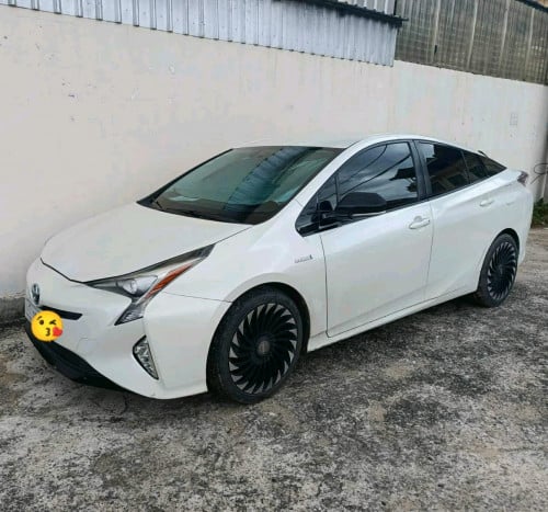 Prius 016 option 3 ឡានស្អាត ម្ចាស់ដើមផ្ទាល់