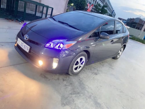 PRIUS 2012 For Rent /出租