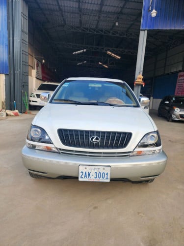 rx 300 ឆ្នាំ 99 ប៉ុងមួយ ម៉ាស៊ីនសាំង។