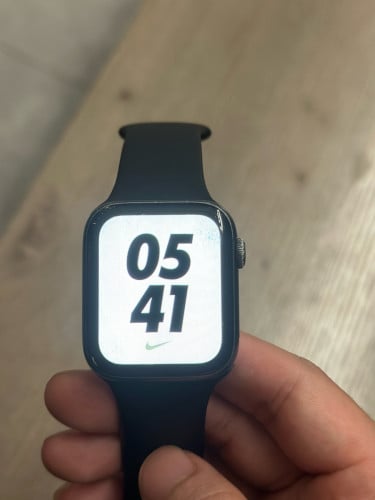 S4 44mm 60$ have charger original