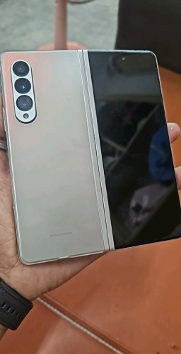 Samsung Z Fold3