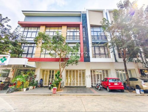 Shophouse Peng Houth Boeung Snor - for Rent