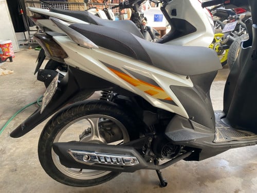 Suzuki Nex 018