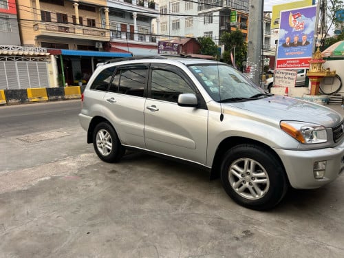 Toyota RAV4 2001ប៉ុង1ឡានថ្មី