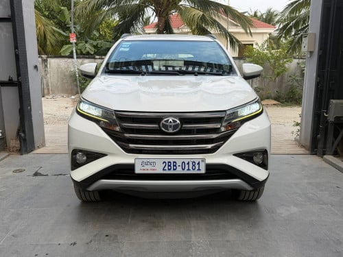 Toyota Rush 2019 Full option កៅអី3ជួរ