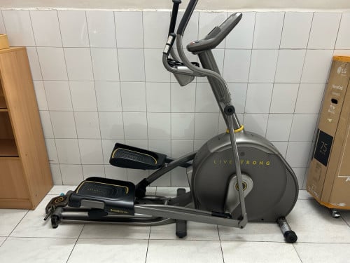 មិនដែលប្រើនៅថ្មីទាំងអស់