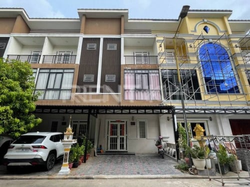 ផ្ទះវីឡាកូនកាត់សម្រាប់ជួលនៅជិតផ្សារបឹងបៃតង