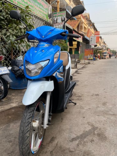 ចង់បានម៉ូតូស្អាតឆាតមកបងៗ