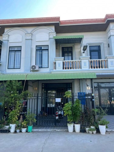 ផ្ទះលក់បន្ទាន់ មានសម្ភារៈស្រាប់ ធានាតម្លៃក្រោមទីផ្សារ