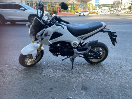 ម៉ូតូលក់