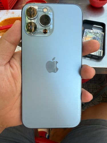 ទូរស័ព្ទប្រើថែខ្លាំង