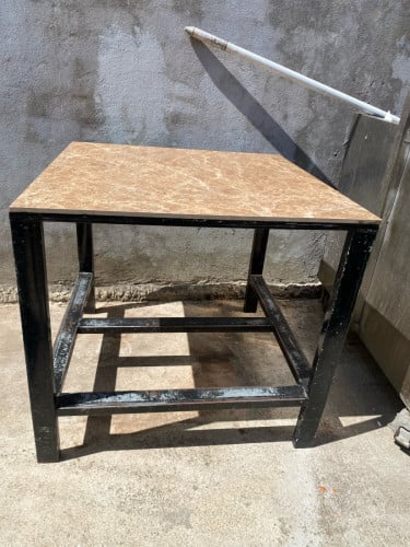 តុកដែកមួយទឹក