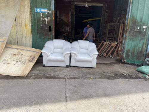 សាឡុតទាន់សម័យ