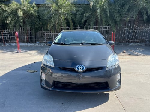 ឡានលក់  Toyota Prius 011 option3