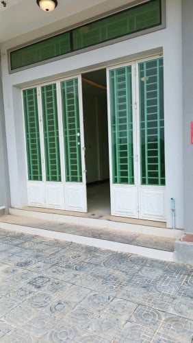 ផ្ទះសម្រាប់ជួល នៅម្តុំផ្សារយ៉ាក់ជីង