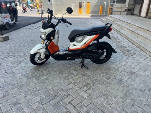 មាន់ថ្មី