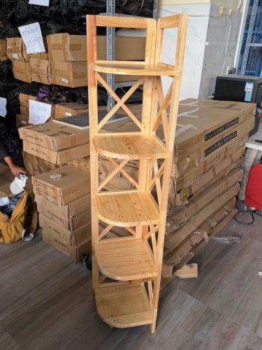 មានច្រេីន