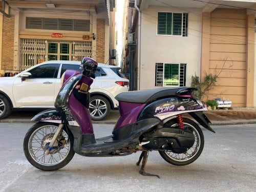 ហ្វីណូដេរឆេះជិះប្រុយ