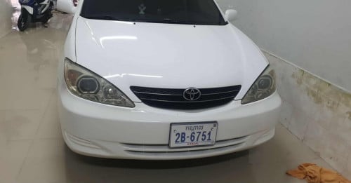 ឡានអត់បុកអត់ប៉ះទេ