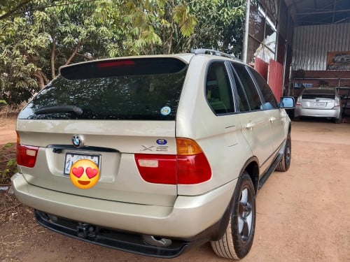 ឡាន ស្អាត.ម៉ាសុីន ប្រអប់លេខ អេម.