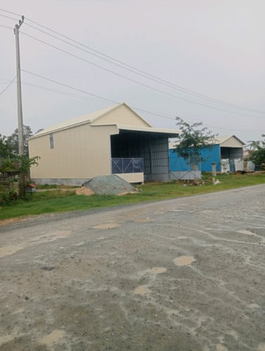 លក់ដីនៅផ្លូវធំ