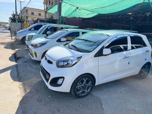 មានលក់ឡានប្រភេទ គាម៉និញ និងគារ៉េ មានចាប់ពីឆ្នាំ2012ដល់ឆ្នាំ2023