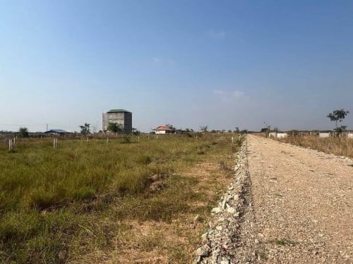 ដីលក់បន្ទាន់នៅ7NG