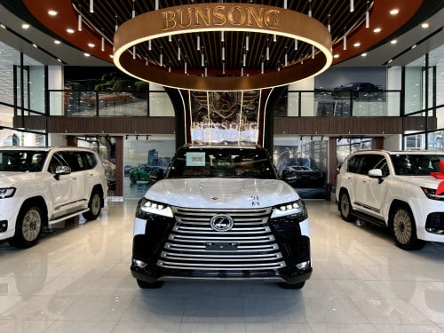 លក់Lexus LX 700h VIP Full