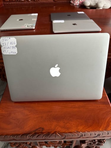 លក់MacBook pro