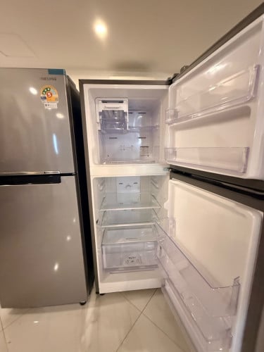 ទូទឹកកក SAMSUNG Refrigerator 220L RT20HAR1DSA