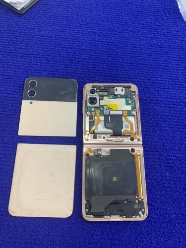 ម៉ាសុីន Samsung Z Flip 3 កាប់សាច់📥បងត្រូវកាតអាចឆាតបងបានបង📥