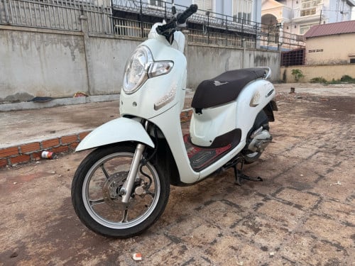 លក់ ម៉ូតូ Scoopy I 2020