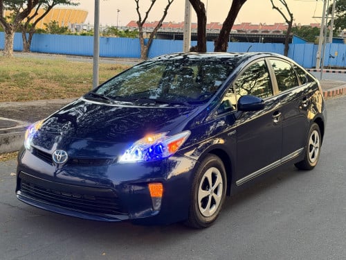 ថ្មីណាស់​ Toyota Prius 2014 Option4​ ក្រដាស់ពន្ធ ឡានស្អាត