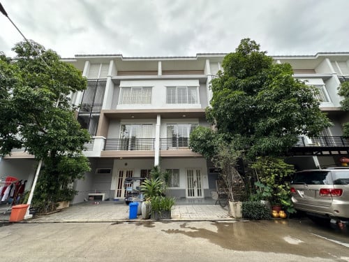 💥 វីឡាកូនកាត់​ LC2 លក់តម្លៃក្រោមទីផ្សារ នៅបុរីប៉េងហួត បឹងស្នោរ គម្រោង ( មឺហ្គឺរៀន2 )