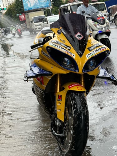 ចង់លក់ YAMAHA R1 ផ្លាកលេខហើយម្ចាស់ដើមកាត់ឈ្មោៈបានលក់ 5550$