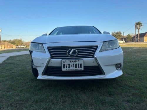 2013 Lexus ES 300H Full Option