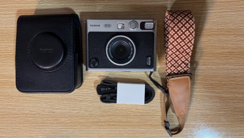 Camera Fujifilm Instax mini Evo For sell