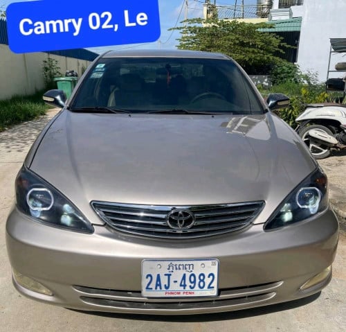 Camry 02 Le លក់01568890