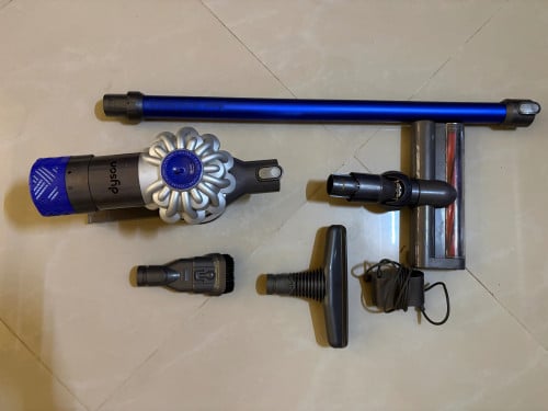 Dyson vacuum cleaner V6