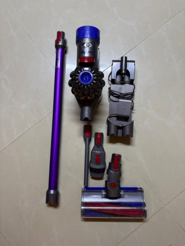 Dyson vacuum cleaner V8