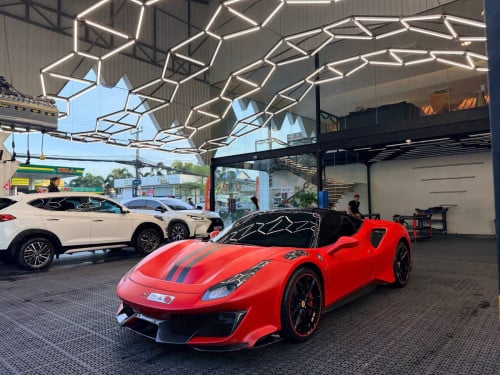 Ferrari 488 GTB upgrade 488 pista Caborn Bodykit