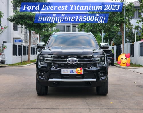 Ford Everest Titanium 2023 (18500km)