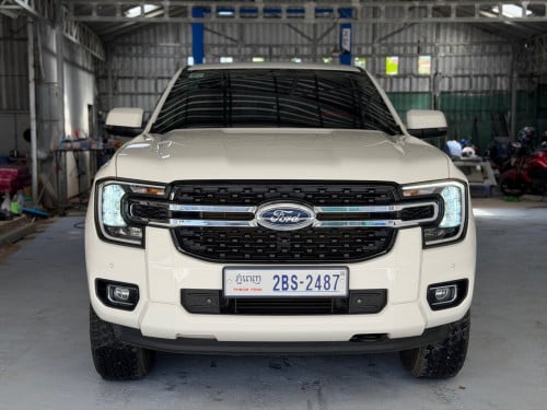 Ford XLT 2023 8ពាន់គីឡូសុីន