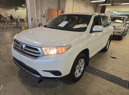 Highlander 2013 ៤ម៉ាសុីន ១៤មុឺនmile 86ពិន្ទុ