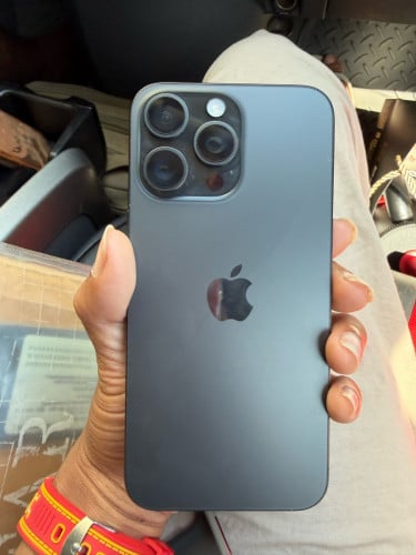 I phone 15promax ស្អាតសានុំធានា