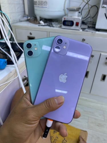 iPhone 11 សាណុំសុីន