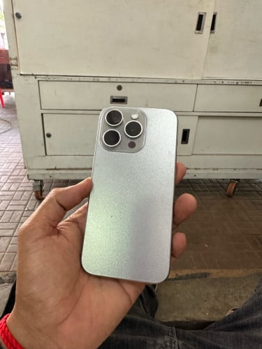 IPhone 15 pro 256G សាណុំសុិនស្អាតថ្ម90%លក់510$