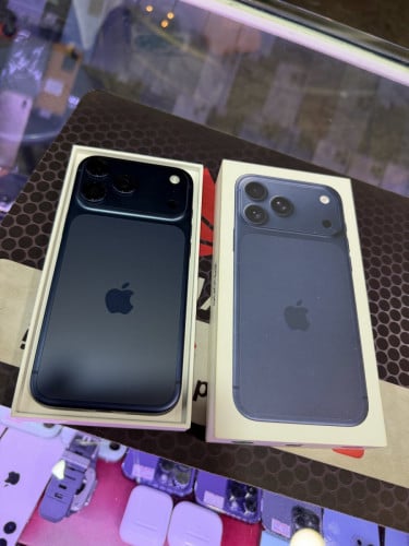 iPhone 17 pro max 99.9% ZA Blue color 256G