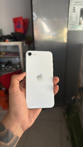 iPhone SE 128g