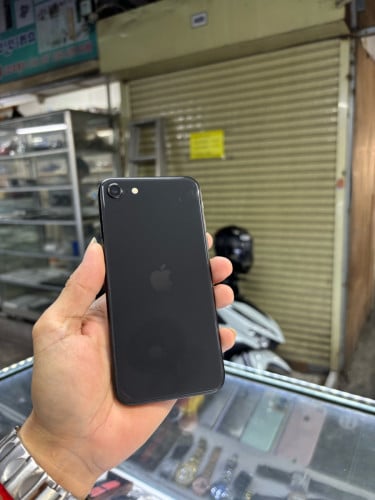 IphoneSE2 64G J/P ម៉ាសុីនសានុំស្រុីន